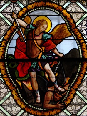 성 미카엘 대천사_photo by Vassil_in the Church of Saint-Martin de Florac in Lozere_France.jpg